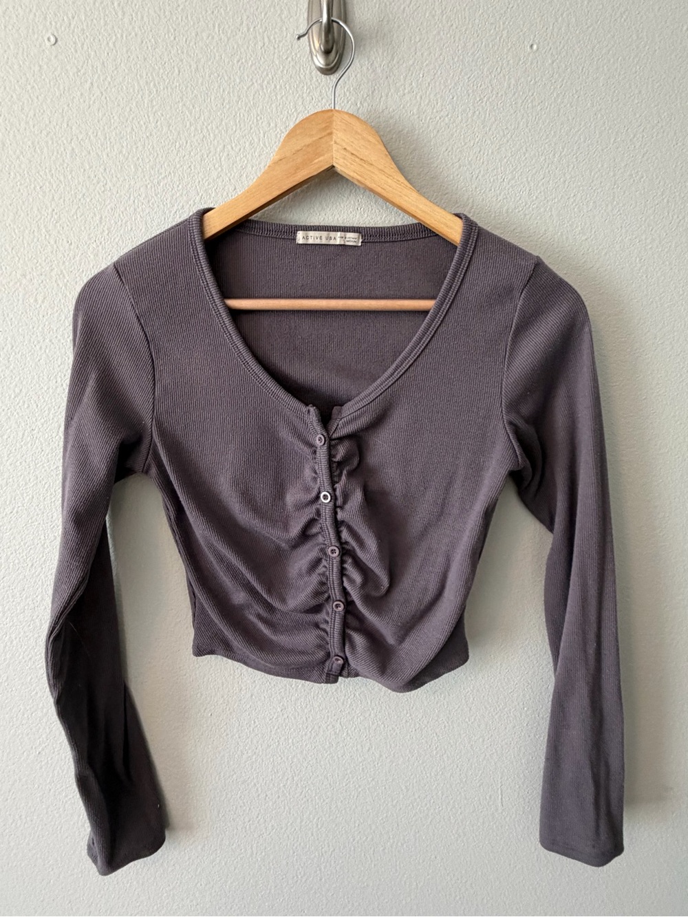 Active USA Ruched Button-Front Long Sleeve Crop Top - Gray